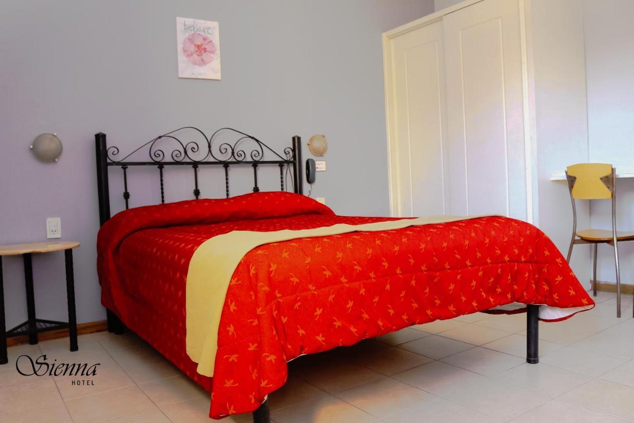Hotel Sienna ميندوزا المظهر الخارجي الصورة