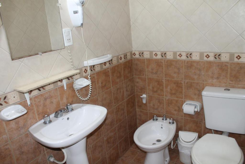 Hotel Sienna ميندوزا الغرفة الصورة